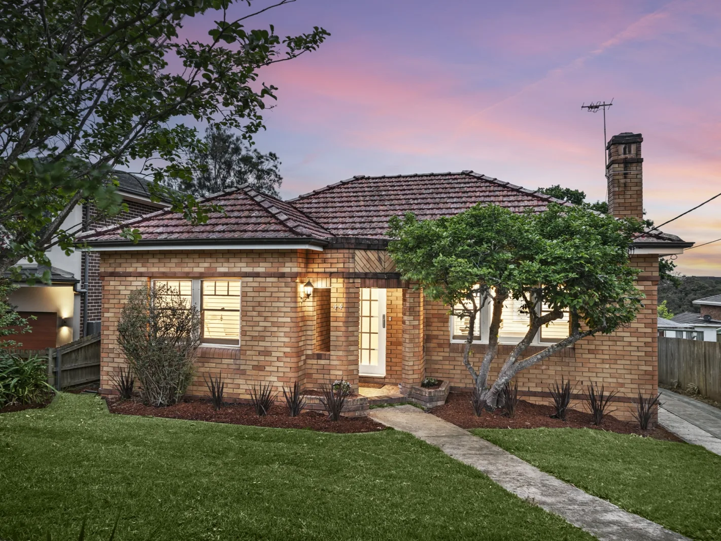 44 Cobar Street